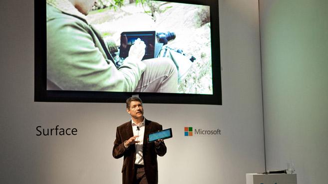 Fernando Calvo, Microsoft, en la presentación de Surface Pro